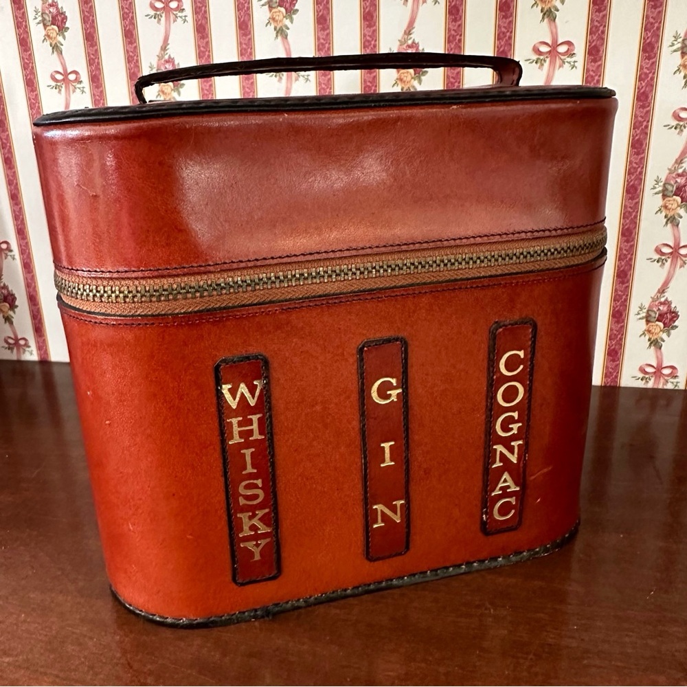 Vintage Flask Carrying Case
